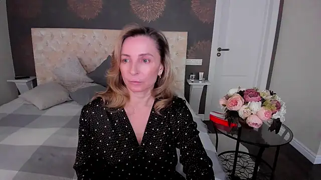 AllisonWilliams online show from March 6, 3:30 pm