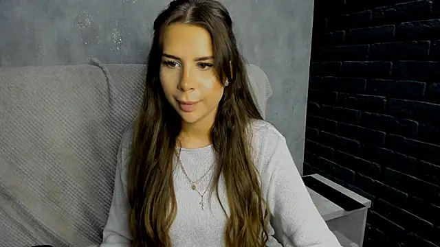 Snapshot of SuraMune chatting on March 18, 6:33 pm SuraMune online show from March 18, 6:33 pm