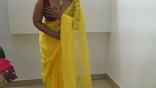 Snapshot of indian_anu_mallu chatting on October 27, 5:55 am indian anu mallu online show from October 27, 5:55 am