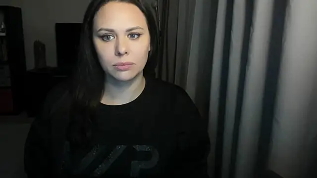 Snapshot of MollyCheiz chatting on March 8, 8:12 pm MollyCheiz online show from March 8, 8:12 pm