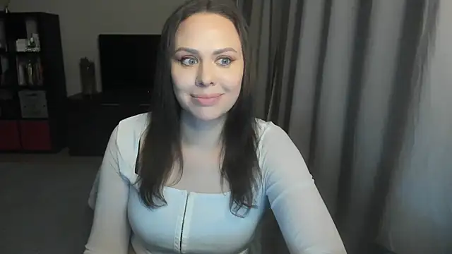 Snapshot of MollyCheiz chatting on March 19, 6:34 pm MollyCheiz online show from March 19, 6:34 pm