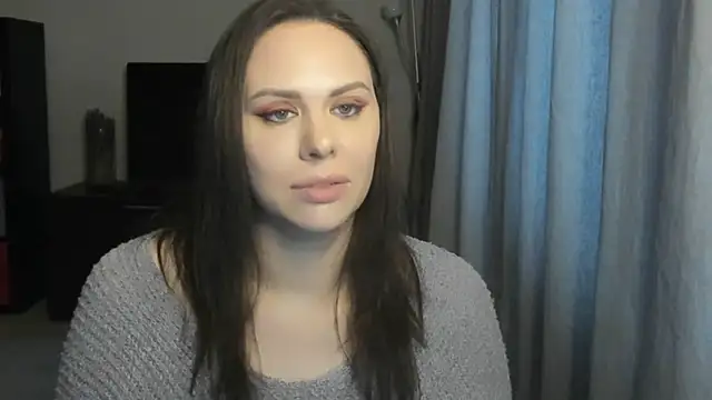 Snapshot of MollyCheiz chatting on March 26, 2:33 pm MollyCheiz online show from March 26, 2:33 pm