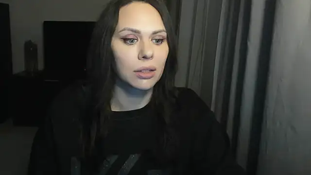 Snapshot of MollyCheiz chatting on April 4, 8:39 pm MollyCheiz online show from April 4, 8:39 pm