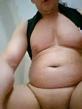 Snapshot of Osmon chatting on January 18, 3:27 pm Osmon online show from January 18, 3:27 pm