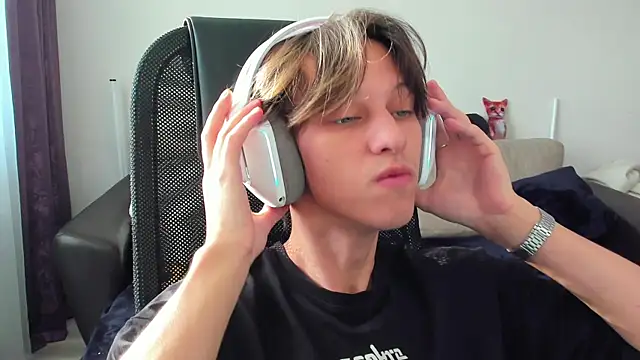 Ostin meow online show from September 27, 11:04 am