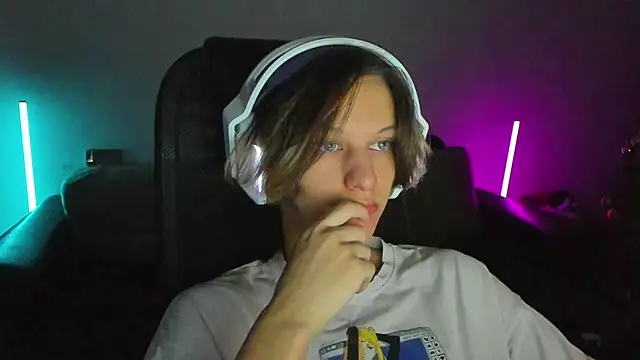 Ostin meow online show from January 9, 12:30 pm