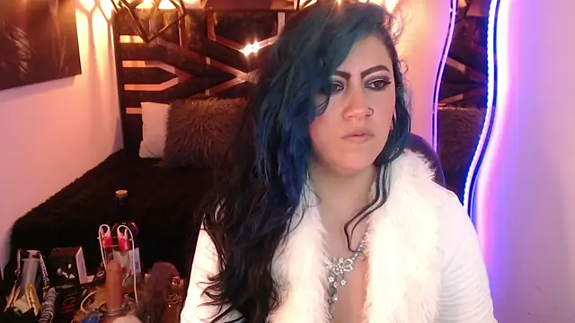 Snapshot of scarleth_blue chatting on April 7, 3:18 am scarleth blue online show from April 7, 3:18 am