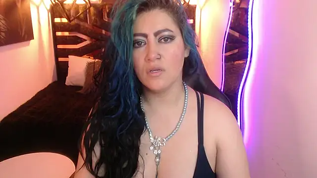 Snapshot of scarleth_blue chatting on April 16, 3:07 am scarleth blue online show from April 16, 3:07 am