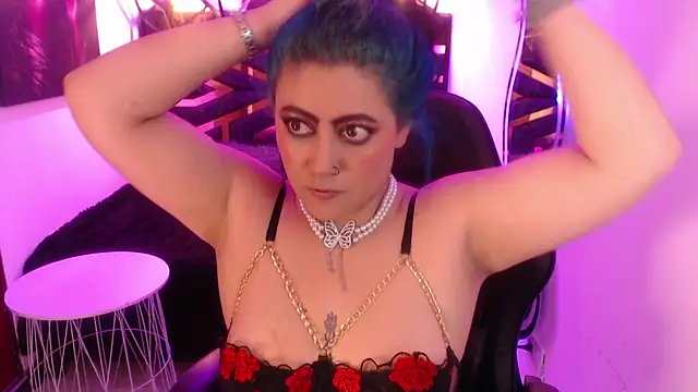 Snapshot of scarleth_blue chatting on May 14, 2:51 am scarleth blue online show from May 14, 2:51 am