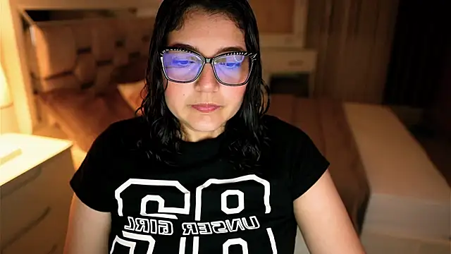 Camilaa bueno online show from November 5, 12:21 am