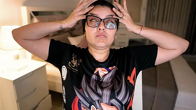 Camilaa bueno online show from November 15, 3:15 am