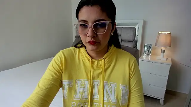 Camilaa bueno online show from March 15, 4:13 pm