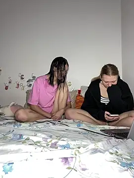 ella grays online show from May 19, 7:09 pm