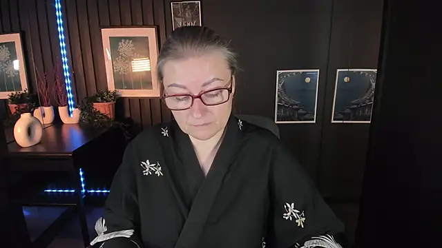 Snapshot of AlexandraKind chatting on September 30, 1:38 pm AlexandraKind online show from September 30, 1:38 pm