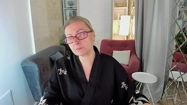 Snapshot of AlexandraKind chatting on October 6, 8:39 pm AlexandraKind online show from October 6, 8:39 pm