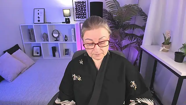 AlexandraKind online show from March 15, 8:26 pm