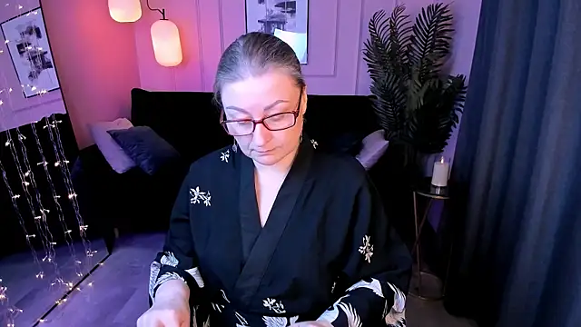 AlexandraKind online show from March 24, 8:36 pm