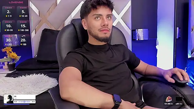 Snapshot of Tommidubois chatting on March 22, 2:27 am Tommidubois online show from March 22, 2:27 am