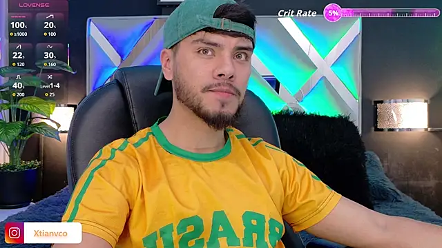 Snapshot of Tommidubois chatting on September 14, 4:55 am Tommidubois online show from September 14, 4:55 am