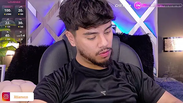 Snapshot of Tommidubois chatting on September 18, 4:03 am Tommidubois online show from September 18, 4:03 am