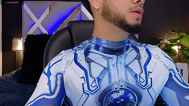 Tommidubois online show from November 28, 4:04 am