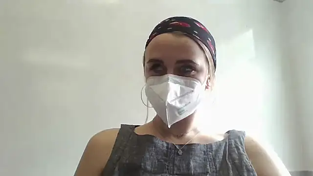 Snapshot of charlysangelll chatting on September 24, 7:28 pm charlysangelll online show from September 24, 7:28 pm