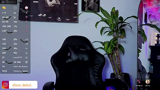 Alisson Wynter online show from November 5, 10:43 pm