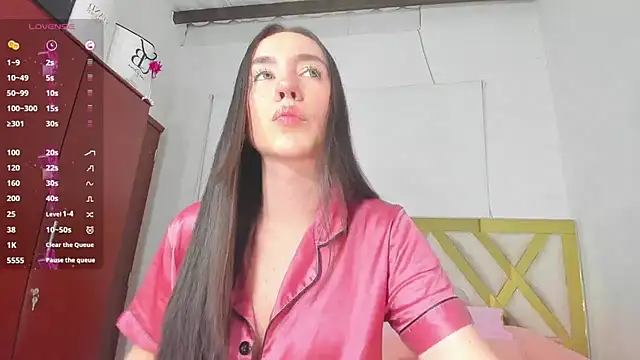 rousee yareldss online show from February 3, 10:37 pm