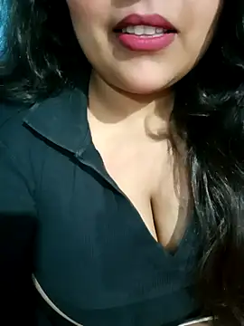 Love-Veronica online show from July 28, 9:15 am