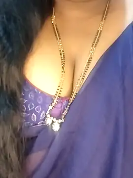 Sexy Radhikaa online show from December 18, 2:23 pm