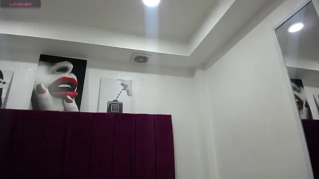 Snapshot of Kylee28 chatting on January 27, 8:07 pm Kylee28 online show from January 27, 8:07 pm