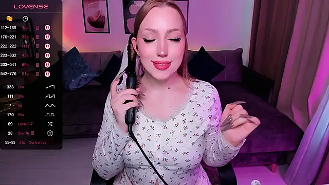 Jenny Luvv online show from September 11, 7:52 am