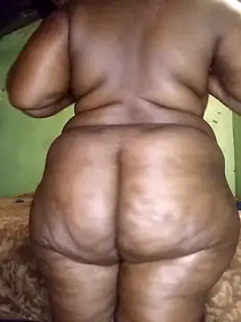 Snapshot of Sweetblackassxxx505 chatting on May 10, 6:02 pm Sweetblackassxxx505 online show from May 10, 6:02 pm