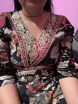  nishalove19 online show from March 9, 6:43 pm
