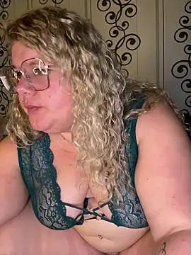 CurvyAnonymousGirl89 online show from January 15, 2:35 pm