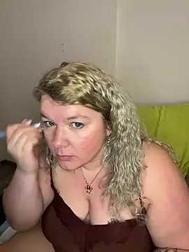 CurvyAnonymousGirl89 online show from January 24, 4:37 am