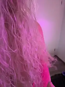 Snapshot of CurvyAnonymousGirl89 chatting on October 2, 2:35 pm CurvyAnonymousGirl89 online show from October 2, 2:35 pm