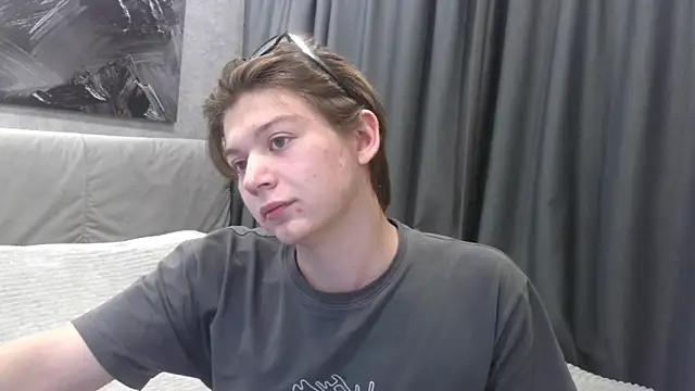 Snapshot of W_N_G_S chatting on September 26, 8:46 pm W N G S online show from September 26, 8:46 pm
