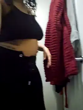 Snapshot of 69magiccity2 chatting on January 6, 5:41 am 69magiccity2 online show from January 6, 5:41 am