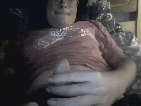 Snapshot of fandelosculos123 chatting on March 17, 4:17 am fandelosculos123 online show from March 17, 4:17 am