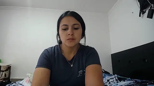 princehermosa44 online show from March 12, 6:47 pm
