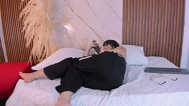 king lovely hornyy online show from May 15, 6:37 pm