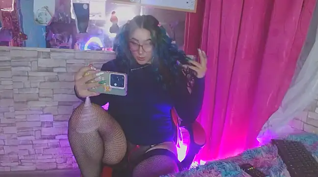 Snapshot of Meg4n_420 chatting on February 1, 4:14 am Meg4n 420 online show from February 1, 4:14 am