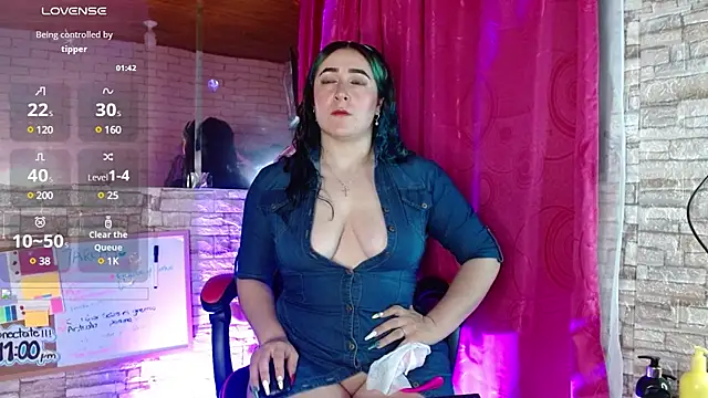 Snapshot of Meg4n_420 chatting on March 1, 5:20 am Meg4n 420 online show from March 1, 5:20 am