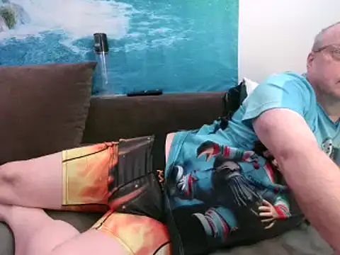 Snapshot of Manfred1012 chatting on January 25, 4:13 pm Manfred1012 online show from January 25, 4:13 pm