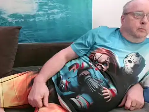 Snapshot of Manfred1012 chatting on January 26, 7:10 am Manfred1012 online show from January 26, 7:10 am