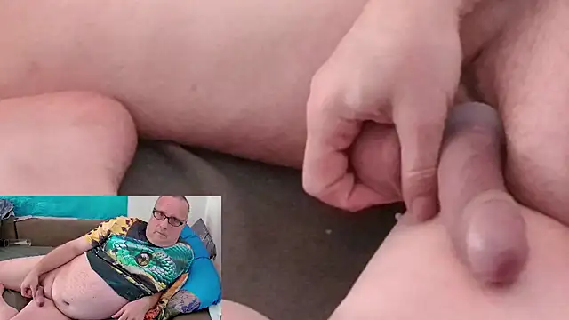 Snapshot of Manfred1012 chatting on September 16, 12:06 pm Manfred1012 online show from September 16, 12:06 pm