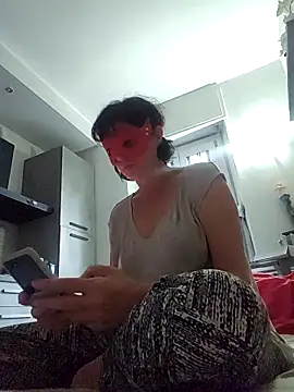 Snapshot of Vagabondainnamorata chatting on October 13, 4:18 pm Vagabondainnamorata online show from October 13, 4:18 pm