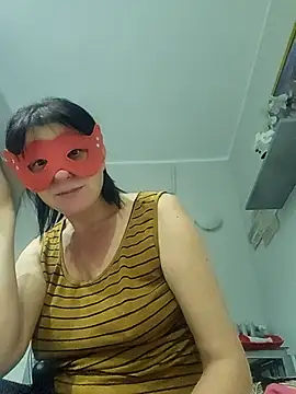 Snapshot of Vagabondainnamorata chatting on November 10, 4:50 pm Vagabondainnamorata online show from November 10, 4:50 pm