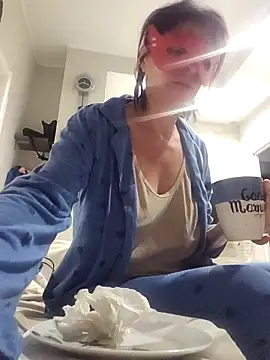 Snapshot of Vagabondainnamorata chatting on November 11, 4:56 am Vagabondainnamorata online show from November 11, 4:56 am